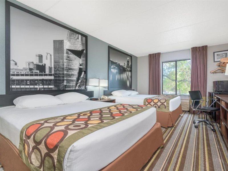 Готель Super 8 By Wyndham Bloomington/Airport Екстер'єр фото